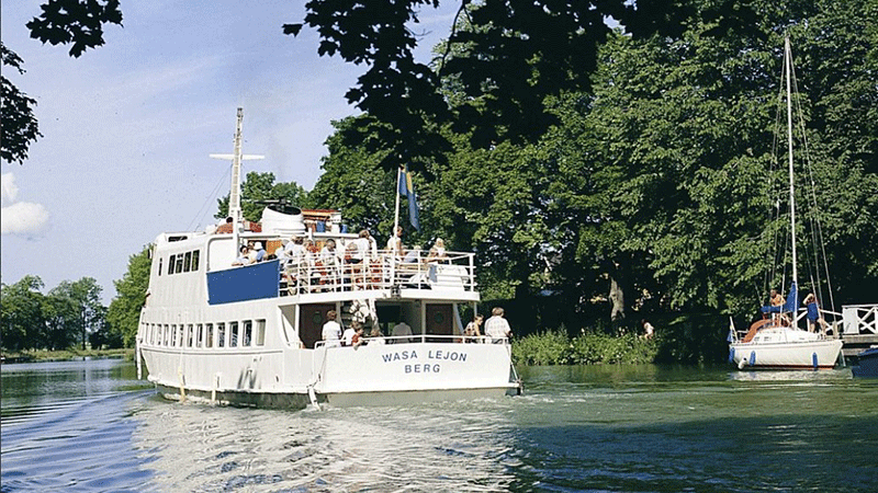 Dagtur Gta kanal med Brunneby Musteri