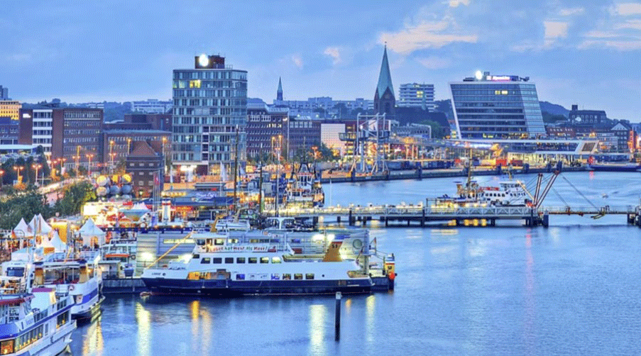 Heldag i Kiel med sightseeing och shopping