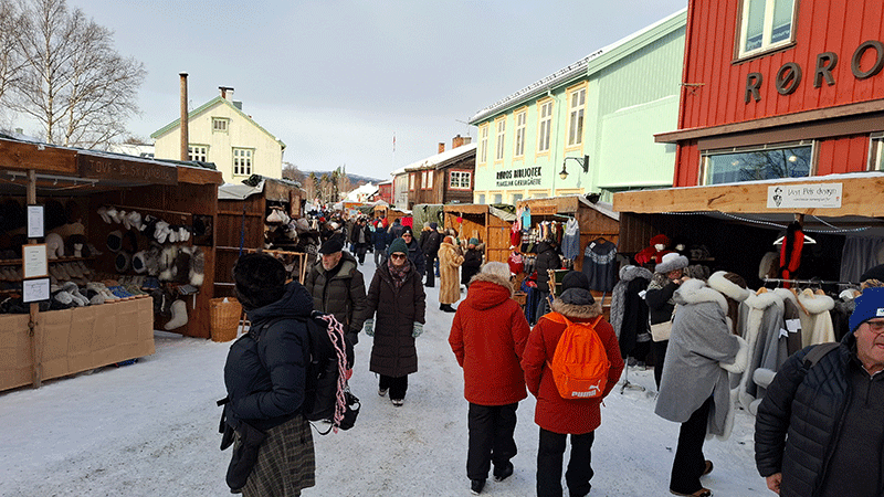 Nostalgisk vintermarknad i Rros
